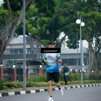 Runner Photo 7498635