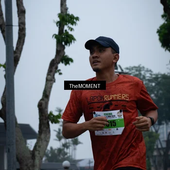Runner Photo 7498636