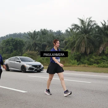 Runner Photo 7498678