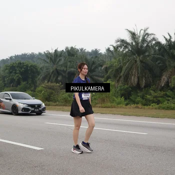 Runner Photo 7498684