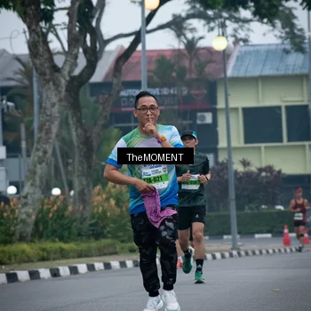 Runner Photo 7498685