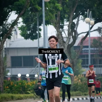 Runner Photo 7498705