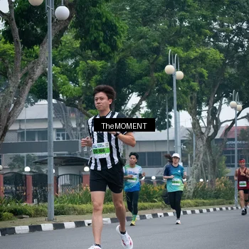 Runner Photo 7498706