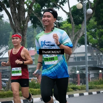 Runner Photo 7498711