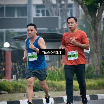 Runner Photo 7498716