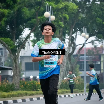 Runner Photo 7498722