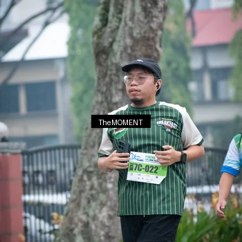 Runner Photo 7498736