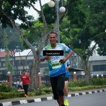 Runner Photo 7498749