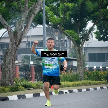 Runner Photo 7498750