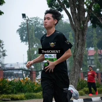Runner Photo 7498751