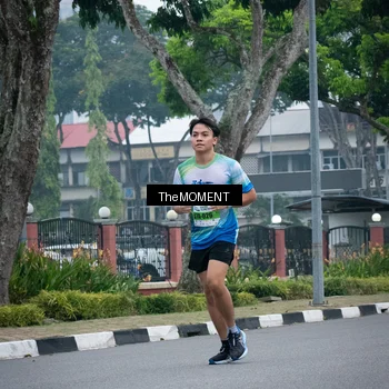 Runner Photo 7498758