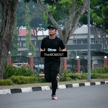 Runner Photo 7498761