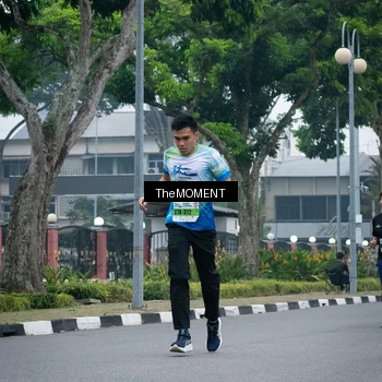Runner Photo 7498768