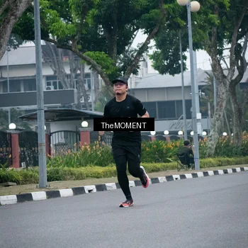Runner Photo 7498773
