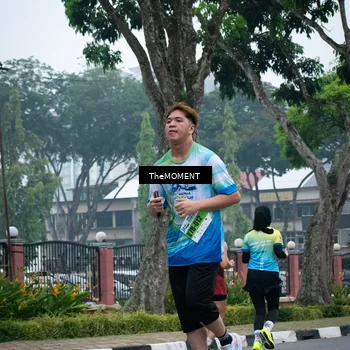 Runner Photo 7498783