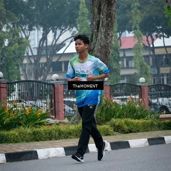 Runner Photo 7498786