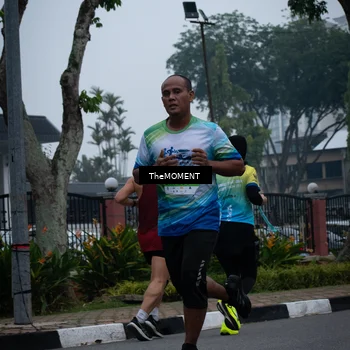 Runner Photo 7498789
