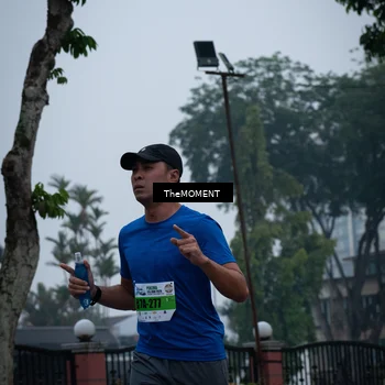 Runner Photo 7498797
