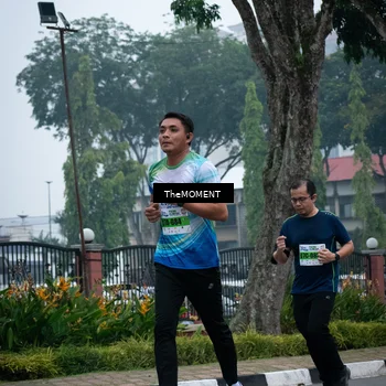Runner Photo 7498802