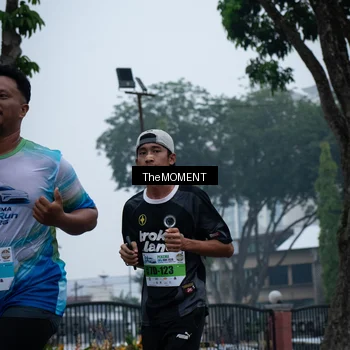 Runner Photo 7498810