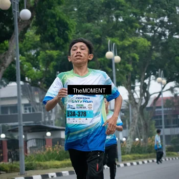 Runner Photo 7498812