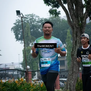 Runner Photo 7498813