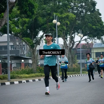 Runner Photo 7498835