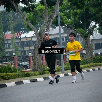 Runner Photo 7498846