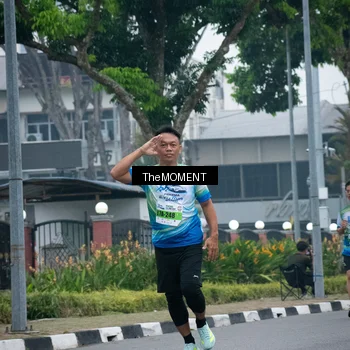 Runner Photo 7498861