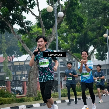 Runner Photo 7498881
