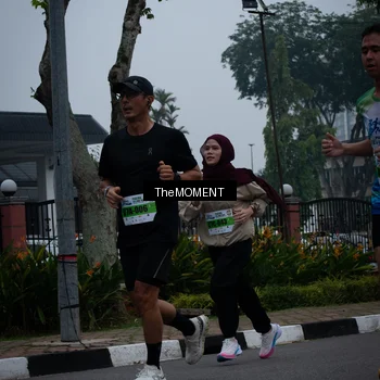 Runner Photo 7498893