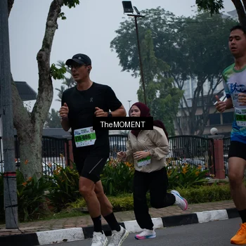 Runner Photo 7498896