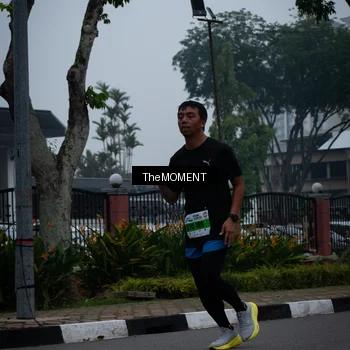 Runner Photo 7498912