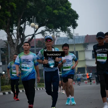 Runner Photo 7498914