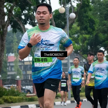 Runner Photo 7498920