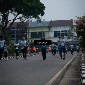 Runner Photo 7498940