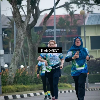 Runner Photo 7498941
