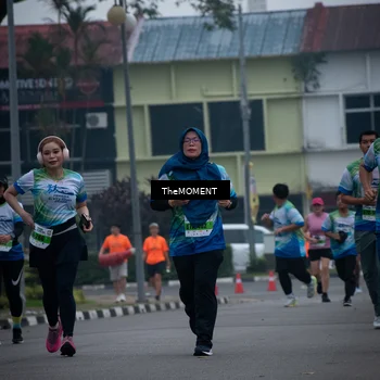 Runner Photo 7498943