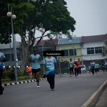 Runner Photo 7498958