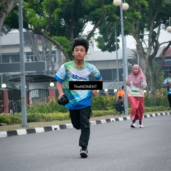 Runner Photo 7498968