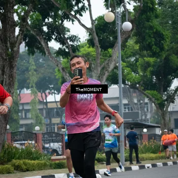 Runner Photo 7498977