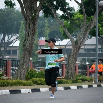 Runner Photo 7498984