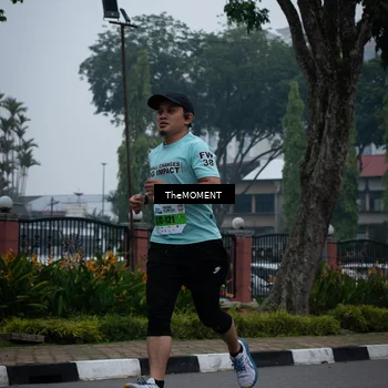 Runner Photo 7498988
