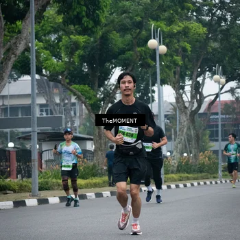 Runner Photo 7498992