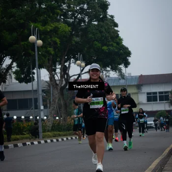 Runner Photo 7498993