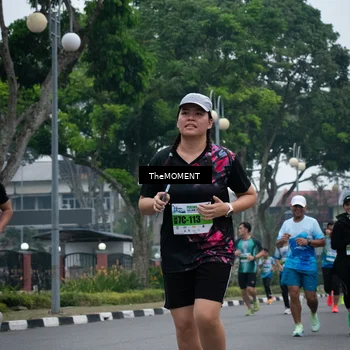 Runner Photo 7498995