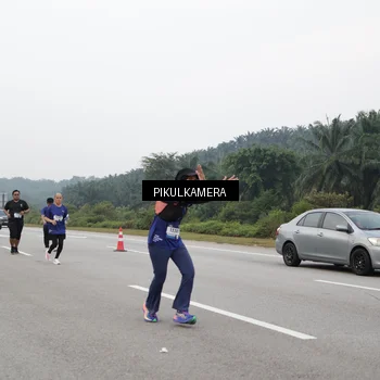 Runner Photo 7499025