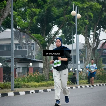 Runner Photo 7499042