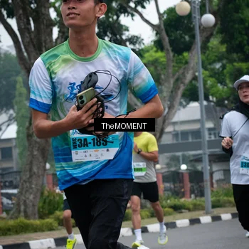 Runner Photo 7499059