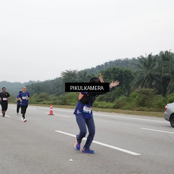 Runner Photo 7499083